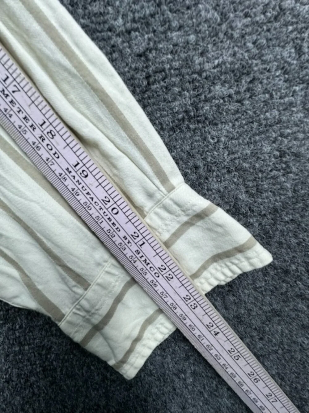 VTG Valentino Uomo Button-Down Large Striped White Gray Cotton Rayon Pocket Mens
